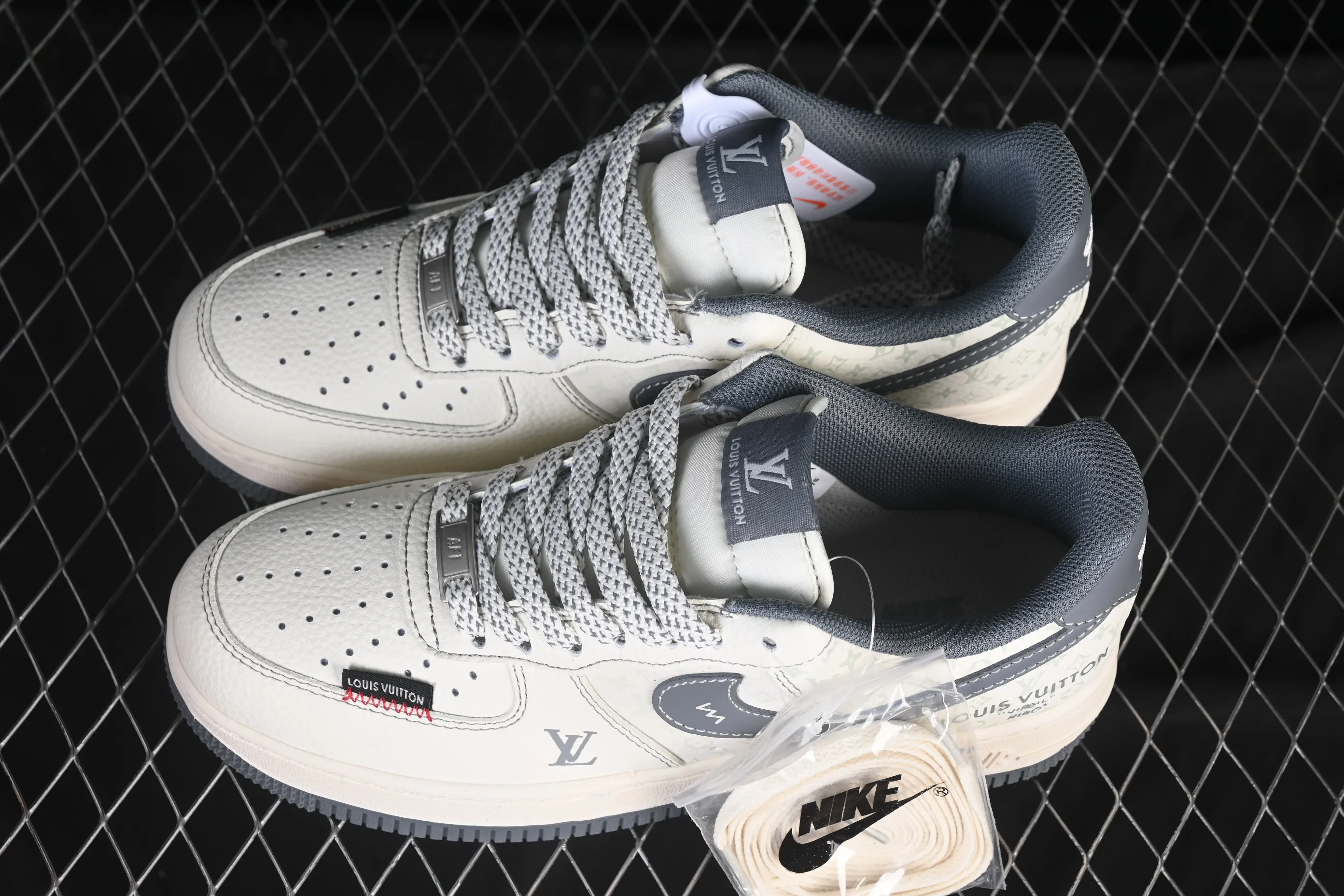 All categories Nk Air Force 1 Air Force series Nk Air Force 1 Low Air Force low-top Nike Air Force 1'07 Low LV joint beige woven label Air Force 1 low-top casual sneakers CX5050-Y08